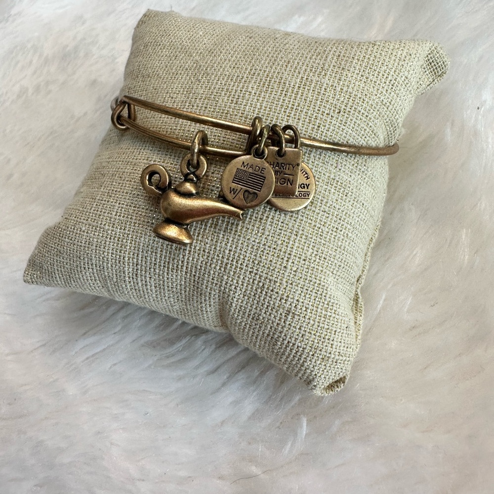 Alex and Ani ‘Lamp of Light’ Bangle